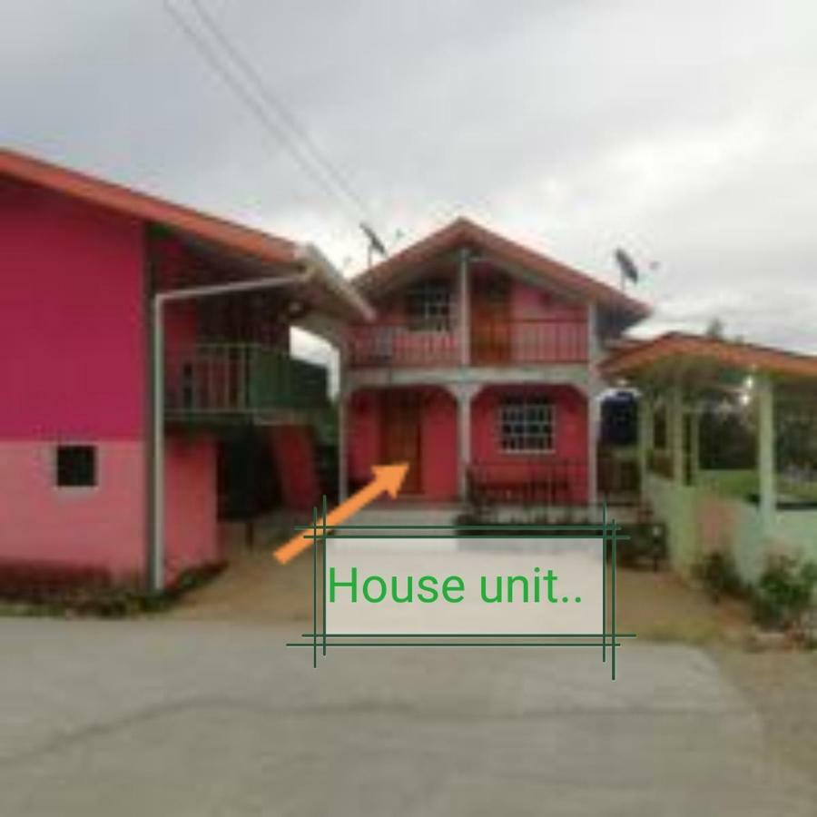 Strawberry Rest House Mesilou Kundasang Kampong Kundassan Exterior foto